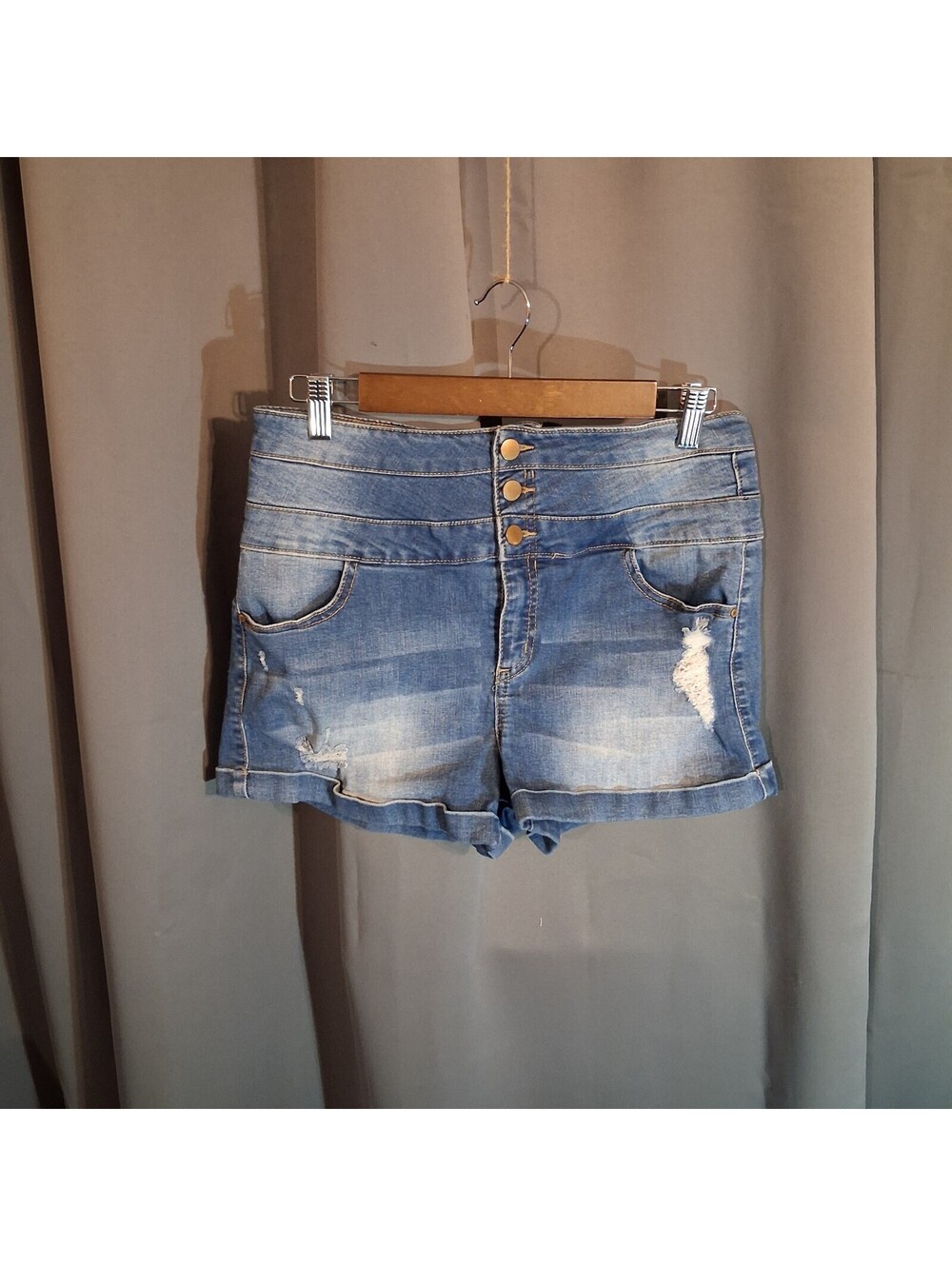 Tinseltown Stretchy Denim Shorts Size 11